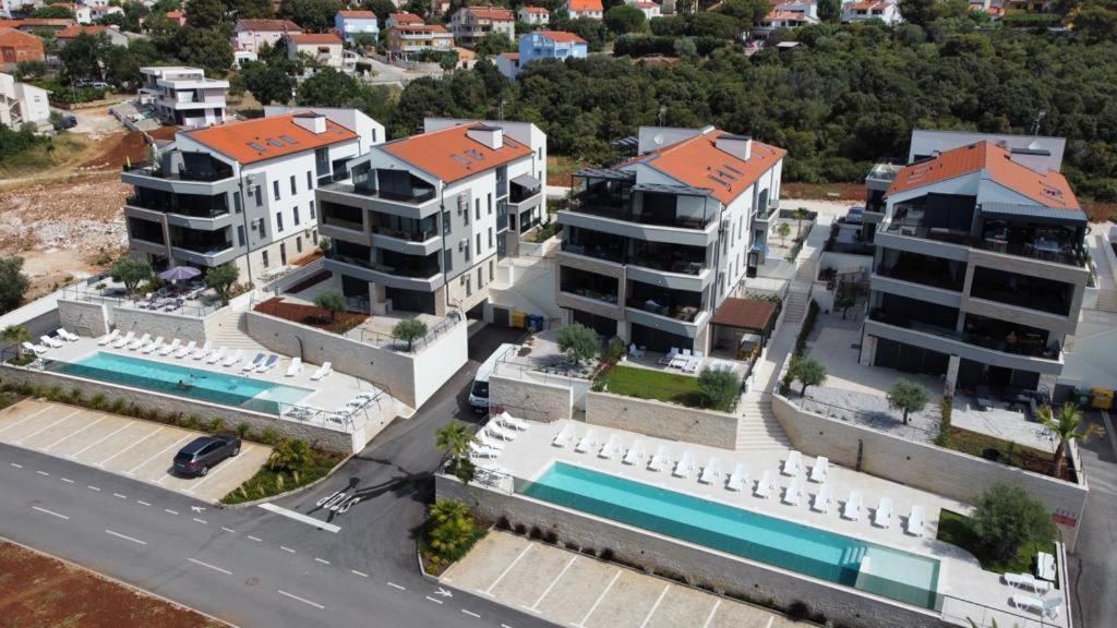 Apartment Emarin Banjole Exterior foto